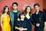 UNCUT STAR STUDDED screening of The Ba***ds Of Bollywood | Aryan Khan | SRK | Bobby Deol & others