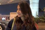 Such a sweetie! Pooja Hegde papped at the airport