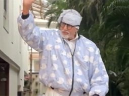 Big B waving to his fans! Amitabh Bachchan