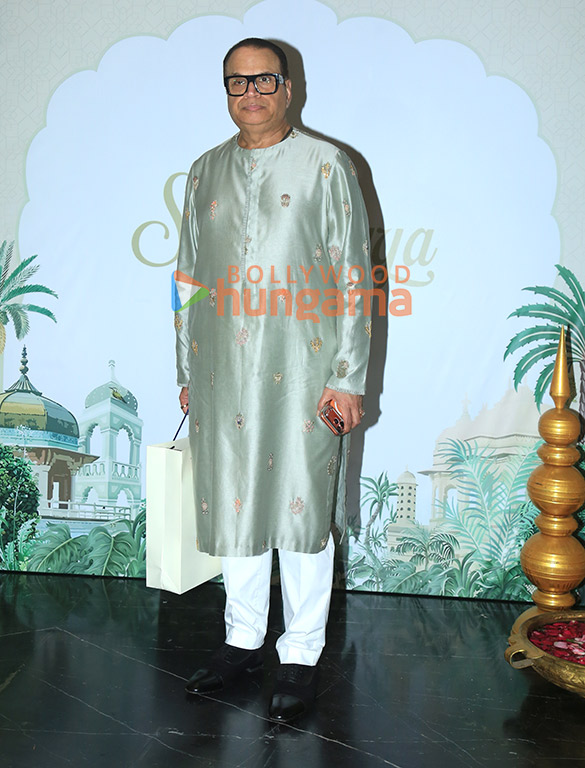 gauahar khan ayesha khan and others attending ravi dubey and sargun mehtas diwali party 16