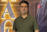 Harman Baweja’s casual look for media