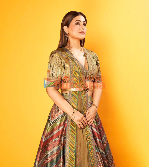 hina khan 2 77