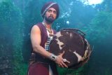 Rebel Lyrical Song (Hindi) – Kantara Chapter 1 | Rishab Shetty, Diljit Dosanjh | Hombale Films