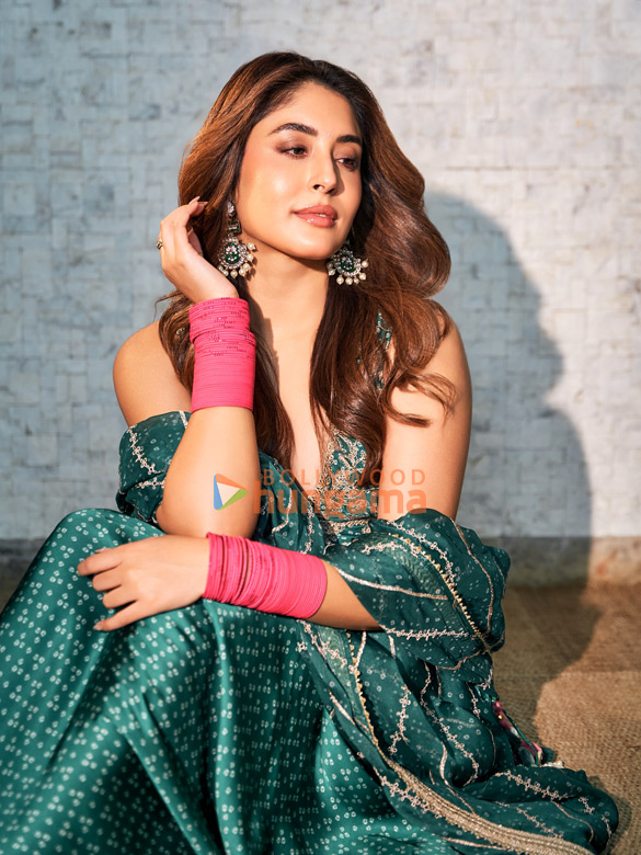 kritika kamra 1 44