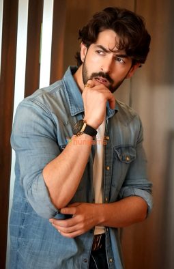 Celeb Photos Of Neil Nitin Mukesh