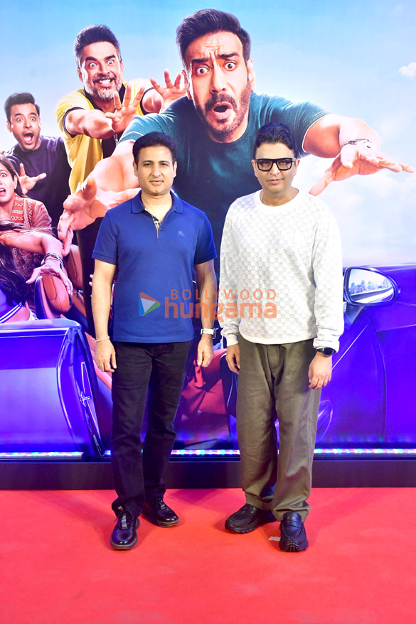 photos ajay devgn r madhavan rakul preet singh meezaan jafri and others grace the trailer launch of their film de de pyaar de 2 5