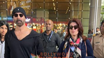 Photos: Akshay Kumar, Twinkle Khanna, Aftab Shivdasani and Indra Kumar snapped at the airport