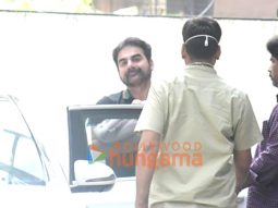 Photos: Arbaaz Khan and Sshura Khan snapped leaving Hinduja Hospital