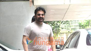 Photos: Arbaaz Khan snapped at Hinduja Hospital