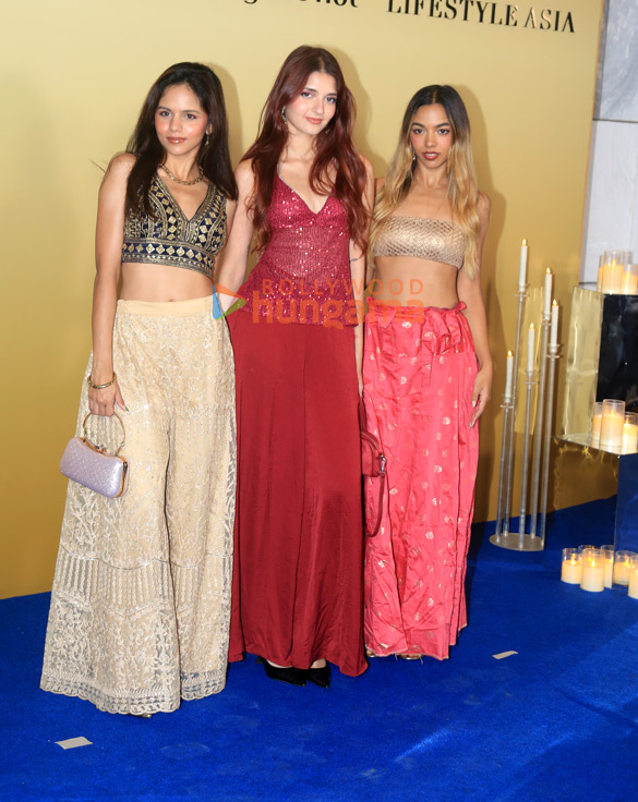 photos avneet kaur nushrratt bharuccha aaman devgan urvashi rautela and others grace the lifestyle diwali bash 2025 1