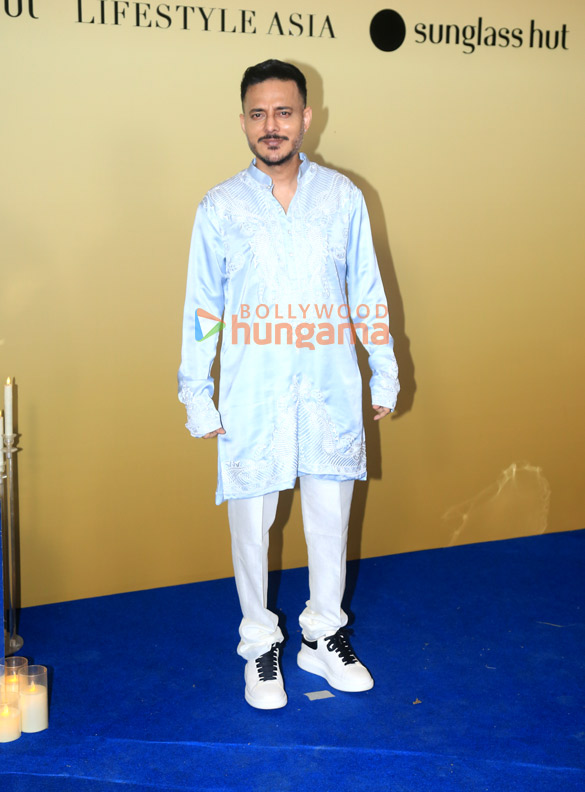 photos avneet kaur nushrratt bharuccha aaman devgan urvashi rautela and others grace the lifestyle diwali bash 2025 54