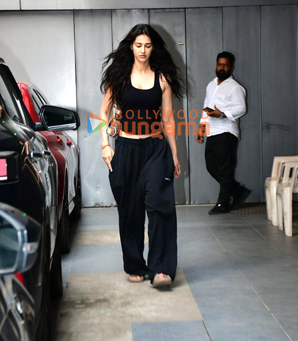photos disha patani snapped outside a clinic in bandra 2 4