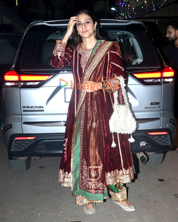 photos farhan akhtar shibani dandekar richa chadha ali fazal and others snapped attending shabana azmi and javed akhtars diwali bash 3 3