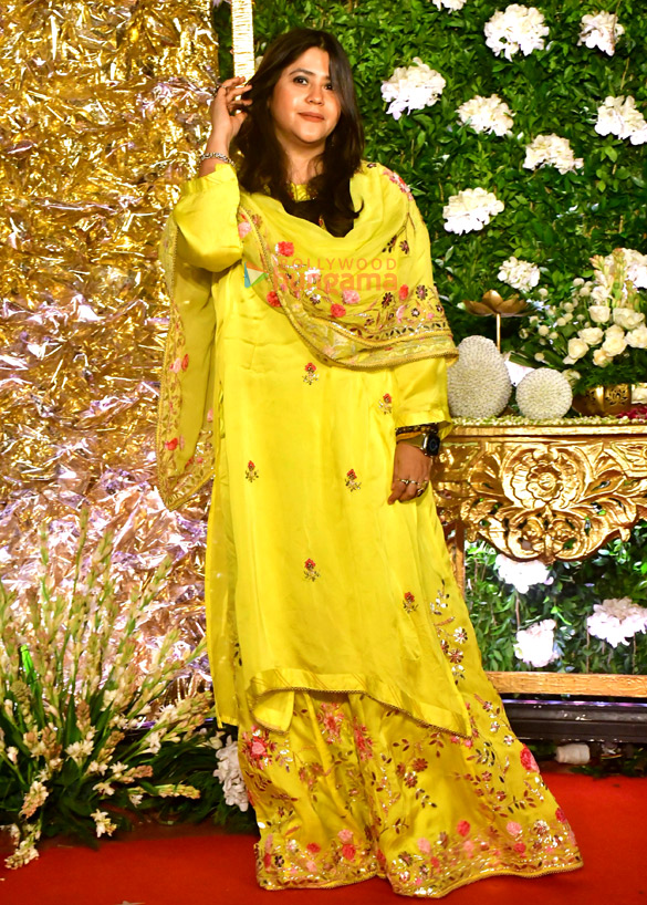 photos hrithik roshan saba azad mrunal thakur pooja hegde mouni roy nora fatehi and others snapped attending ramesh s tauranis diwali bash 2
