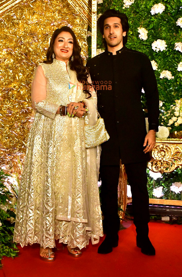 photos hrithik roshan saba azad mrunal thakur pooja hegde mouni roy nora fatehi and others snapped attending ramesh s tauranis diwali bash 32