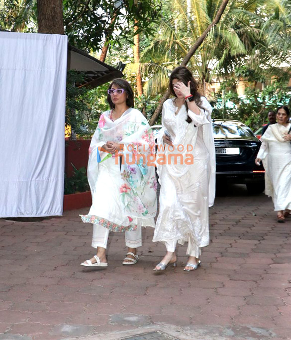 photos jackie shroff rohit shetty sonu sood aditya pancholi and others attend pankaj dheers prayer meet 2025 15
