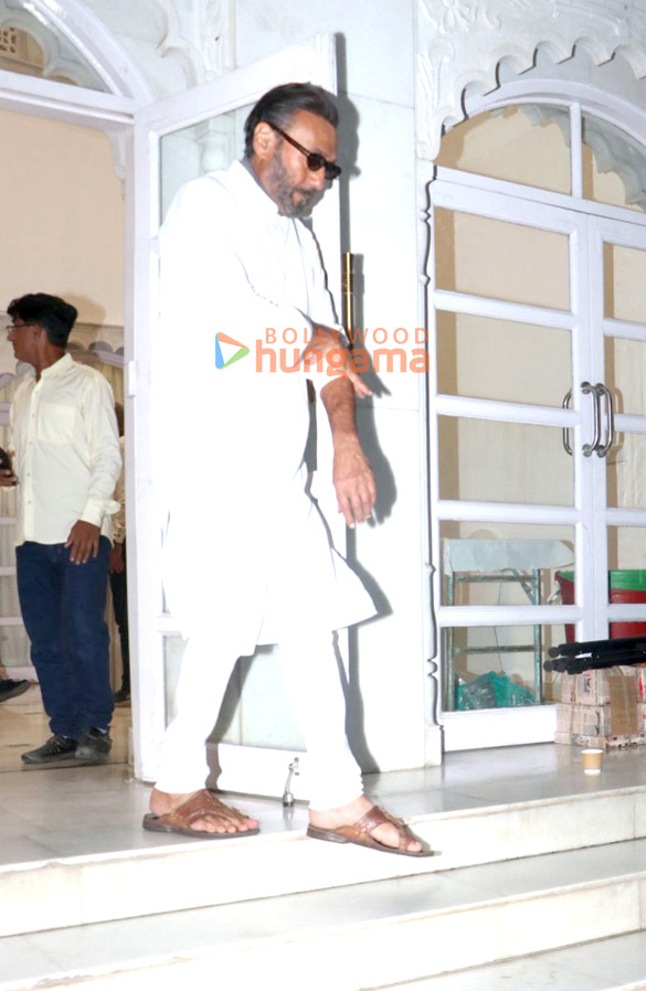 photos jackie shroff rohit shetty sonu sood aditya pancholi and others attend pankaj dheers prayer meet 2025 50