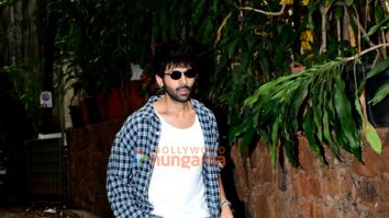 Photos: Kartik Aryan spotted at Krome Studio in Bandra