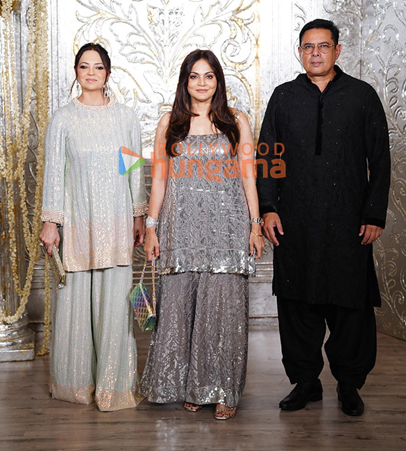 photos kriti sanon ananya panday alaya f sara ali khan and others attend manish malhotras diwali party 11