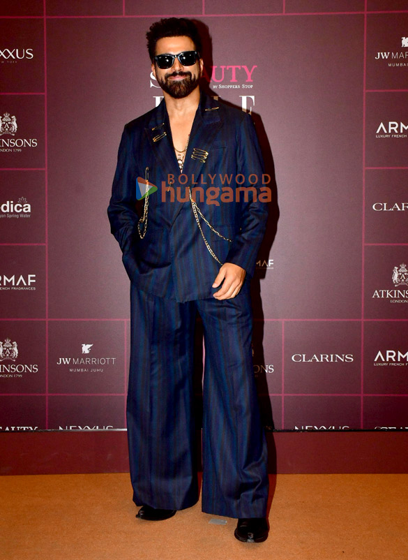photos kriti sanon ibrahim ali khan lauren gottlieb shweta tripathi and others grace the elle beauty awards 2025 27