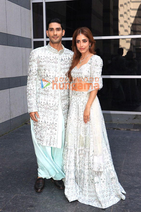 photos mouni roy divyanka tripathi and others turn showstoppers at bombay times fashion week 2025 15
