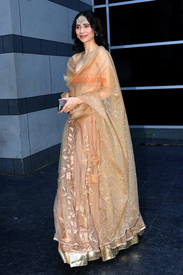 photos mouni roy divyanka tripathi and others turn showstoppers at bombay times fashion week 2025 9