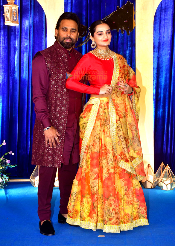 photos nargis fakhri nikita dutta divya khossla snapped at emmay entertainments diwali party 40