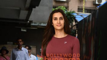 Photos: Pragya Kapoor spotted outside the gym in Bandra