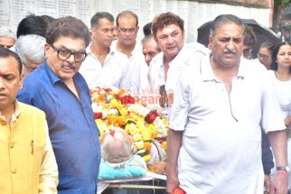 Photos: Rajesh Kumar, Rupali Ganguly, Neil Nitin Mukesh, Sumeet Raghavan and others attend the funeral of Satish Shah