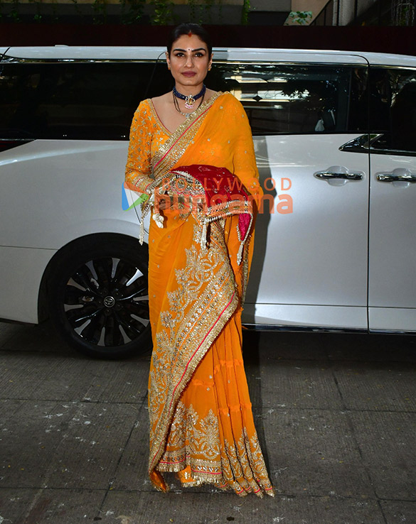 photos raveena tandon geeta basra mira rajput kapoor and others snapped at anil kapoors residence for karwa chauth 12