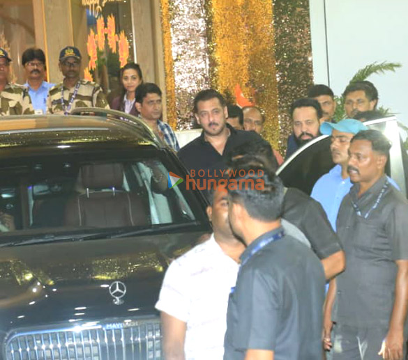 photos salman khan snapped at kalina airport 4 10