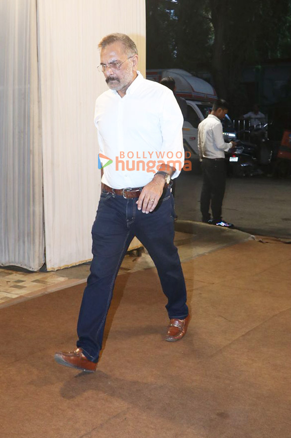 photos sonu nigam johny lever rupali ganguly rajesh kumar and others attend satish shahs prayer meet 41