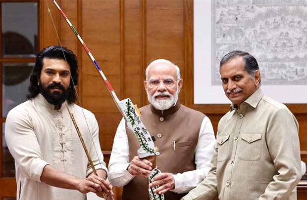 PM Modi meets Ram Charan, Anil Kamineni, and APL team to celebrate league’s successful inaugural season