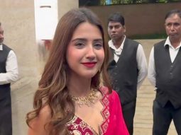 Paps clicked, jaws dropped! Roshni Walia
