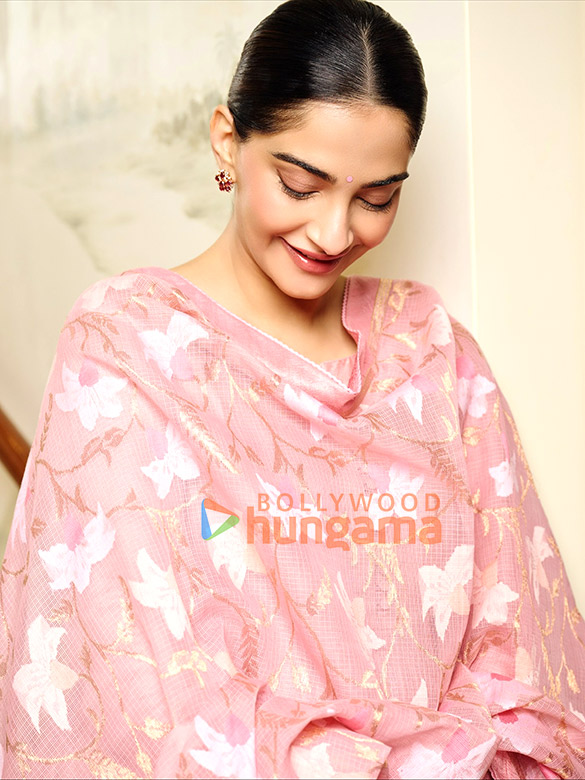 sonam kapoor ahuja 2 124