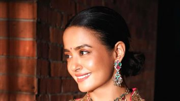 Celeb Photos Of Surveen Chawla