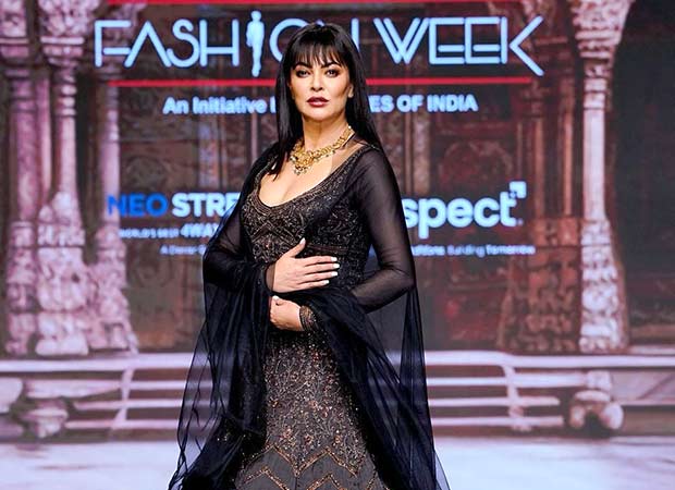 Sushmita Sen oozes elegance and power in showstopper walk at Bombay Times Fashion Week 2025