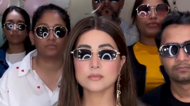 Team Hina Khan on set masti