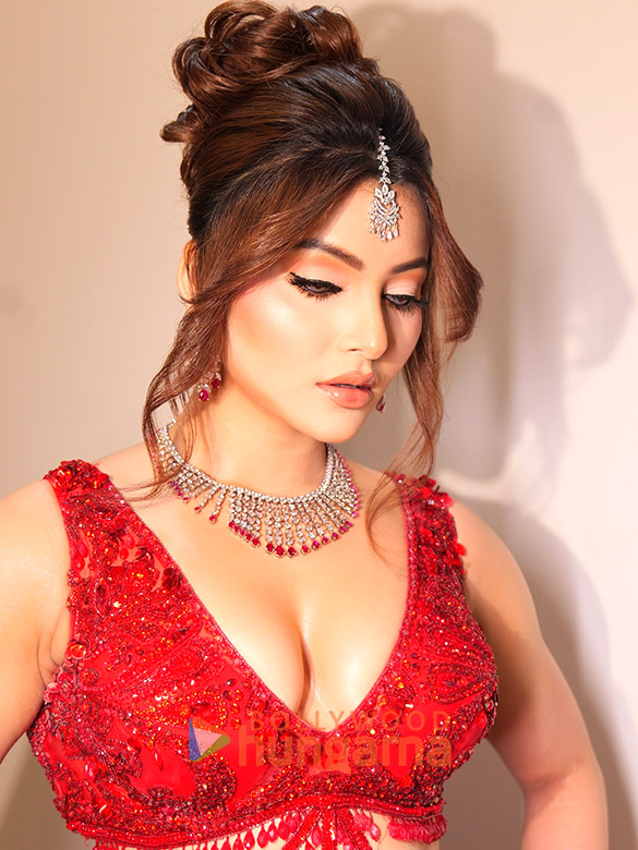 urvashi rautela 4 31