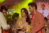 Sunny & Tulsi! Jahnvi Kapoor & Varun Dhawan