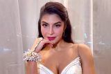 A glamorous day in Dubai w/ Jacqueline Fernandez