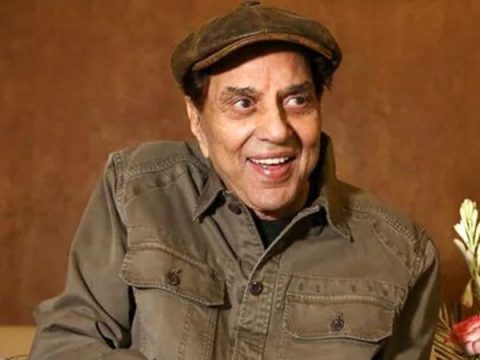 Security tightened outside Breach Candy Hospital and Dharmendra’s Juhu home amid false death reports Security tightened outside Breach Candy Hospital and Dharmendra’s Juhu home amid false death reports