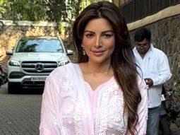 Grace wrapped in simplicity! Shama Sikander