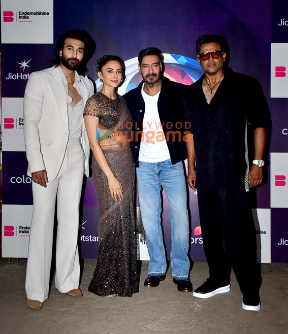 Photos: Ajay Devgn, Rakul Preet Singh, R Madhavan and Meezaan Jafri snapped promoting De De Pyaar De 2 on the sets of Bigg Boss 19