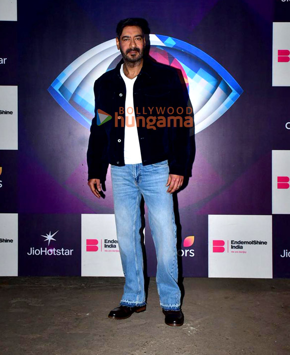 photos ajay devgn rakul preet singh r madhavan and meezaan jafri snapped promoting de de pyaar de 2 on the sets of bigg boss 19 3