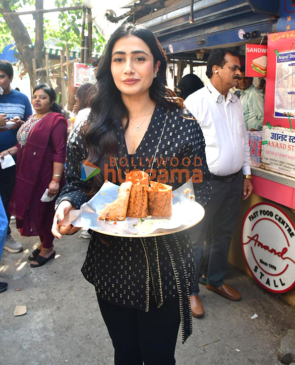 photos dhanashree verma snapped in juhu 3