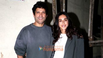 Photos: Farhan Akhtar and Shibani Dandekar snapped at Juhu PVR