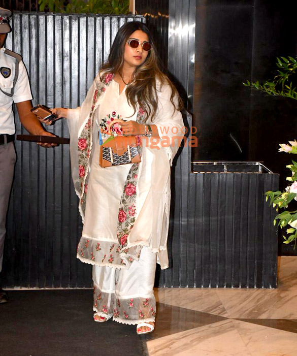 photos hrithik roshan saba azad jeetendra jackie shroff zayed khan sanjay khan and others attend late zarine katrak khans prayer meet 917 28