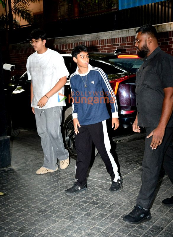 photos kajol aaman devgan and others grace the special screening of de de pyaar de 2 at excel entertainment office 66 2