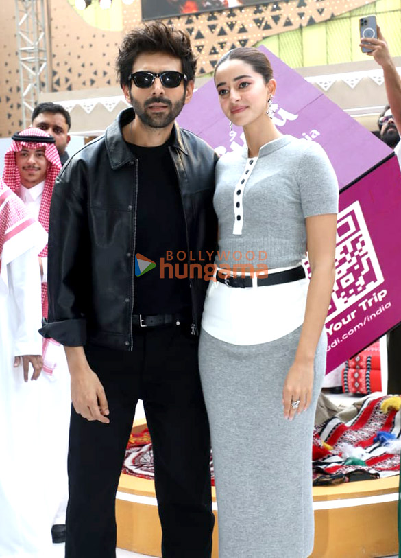 photos kareena kapoor khan kartik aaryan ananya panday and jannat zubair rahmani snapped at spectacular saudi event in mumbai 6790 8